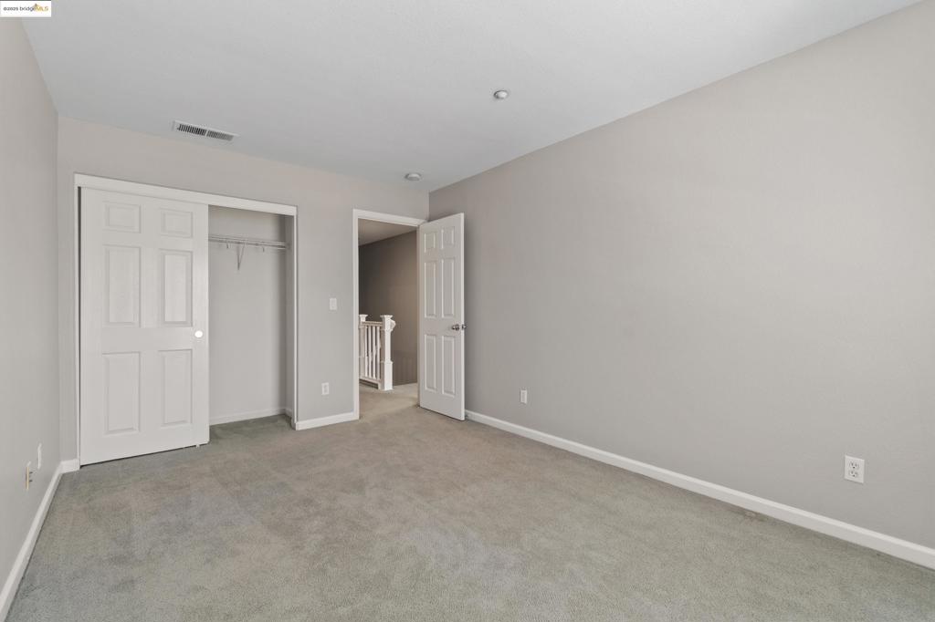 BRENTWOOD - Residential Lease