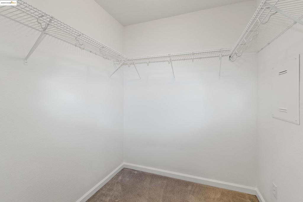 BRENTWOOD - Residential Lease