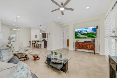 MLS: 219154048DA