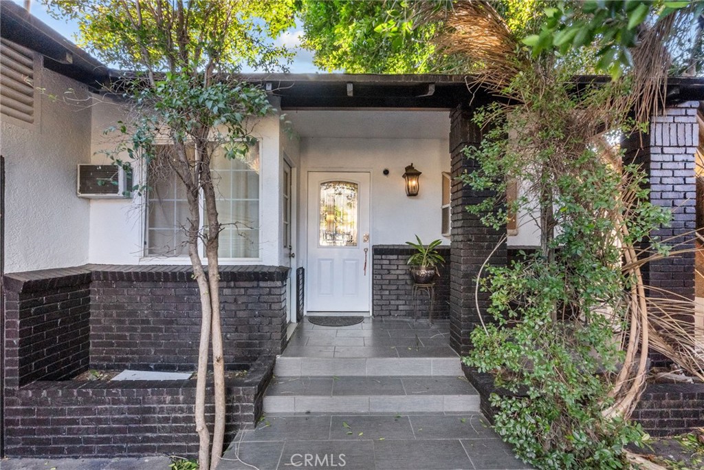 13761 Dronfield Avenue