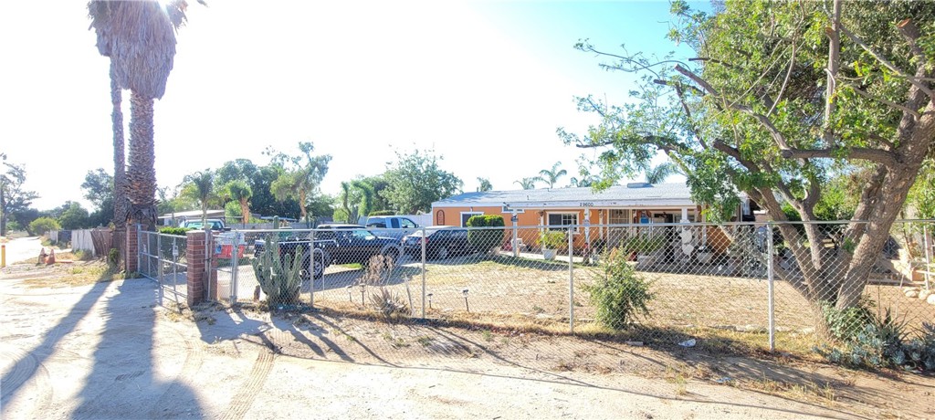 29600 Bettelyle Ln.