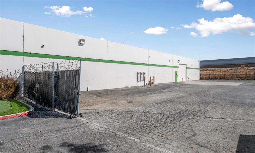 1290 Reamwood Avenue