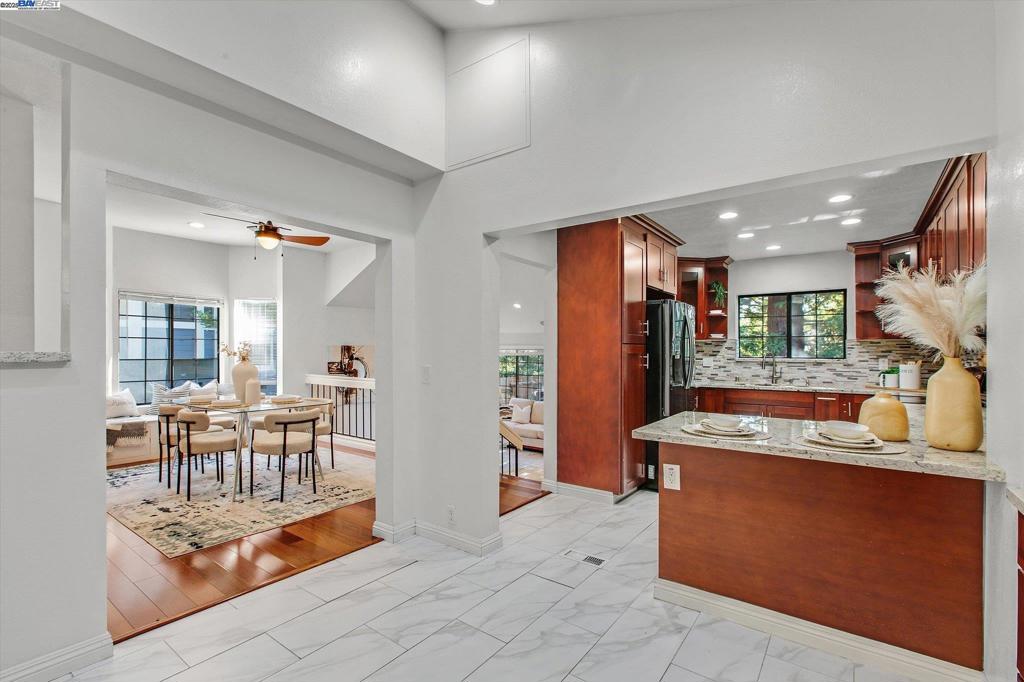 MEADOWS - Residential