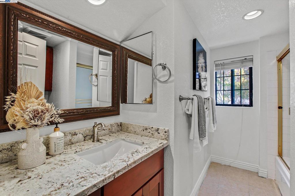 MEADOWS - Residential