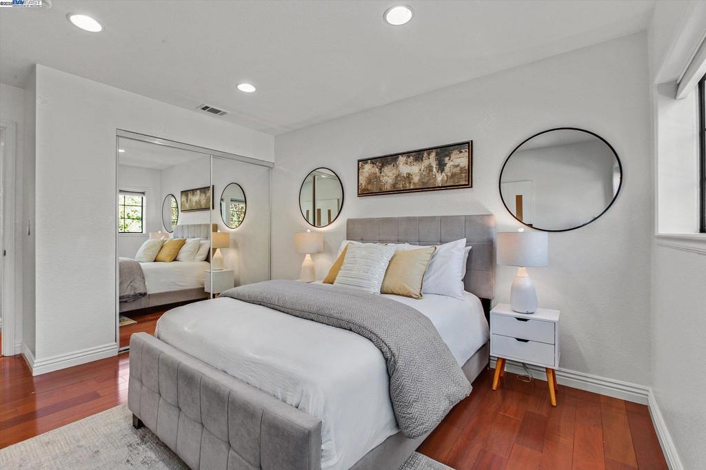 MEADOWS - Residential