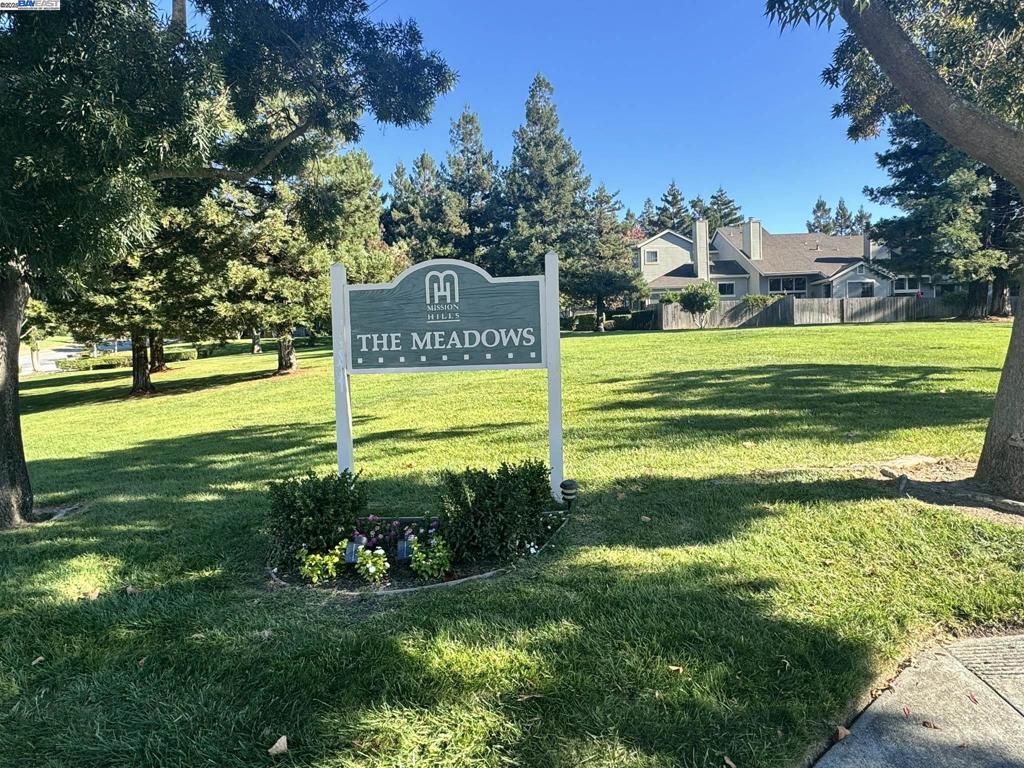 MEADOWS - Residential