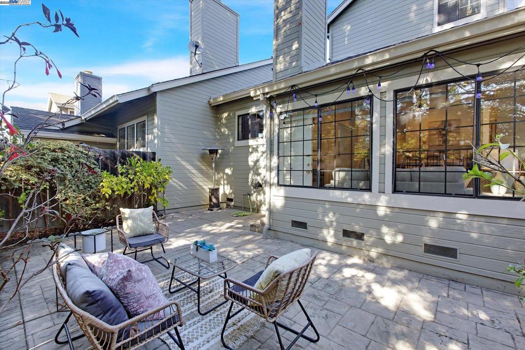 MEADOWS - Residential