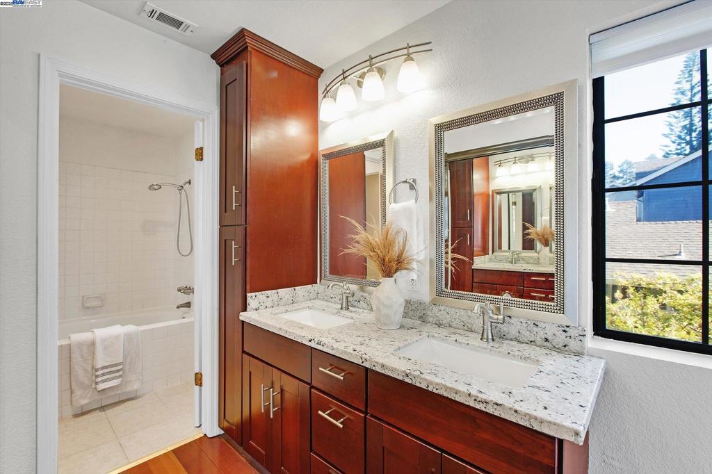 MEADOWS - Residential