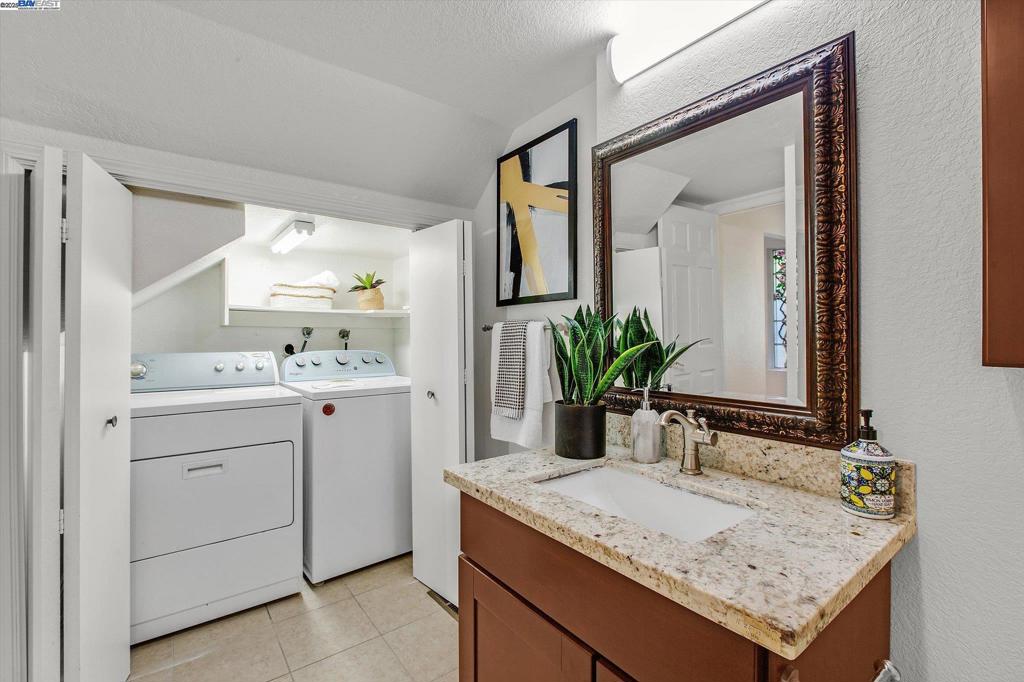 MEADOWS - Residential