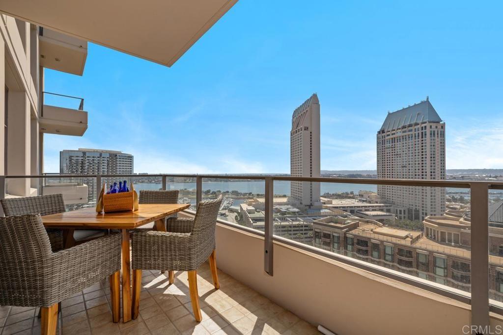 550 Front Street 1706