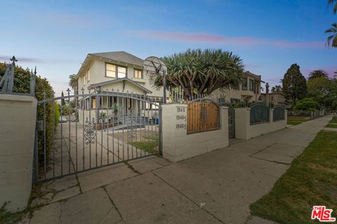 Photo of 1946 S La Salle Avenue, Los Angeles, CA 90018 (MLS # 25607283)