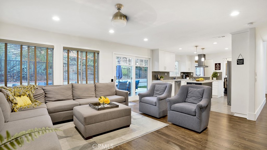27 Apache Drive