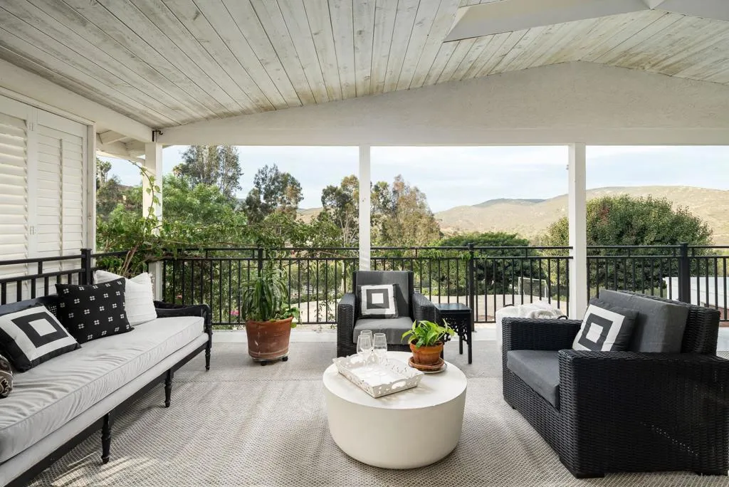 Escondido, California 92029, United States, 5 Bedrooms Bedrooms, ,3 BathroomsBathrooms,Residential,Active,198903