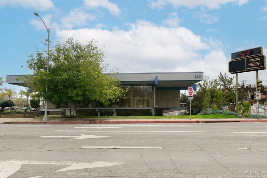 140 N Escondido Boulevard