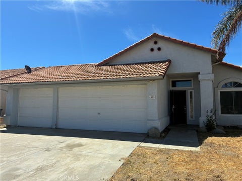 Photo of 4425 Harbor Court, Hemet, CA 92545 (MLS # IV26145937)