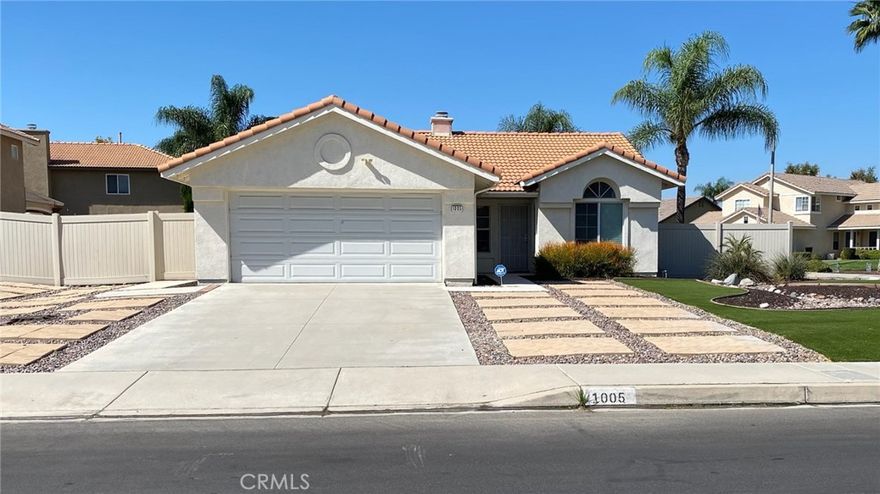 Located at beautiful neighborhood with easy access to shopping & freeway.  Single story home features 4 bedrooms, 2 bathrooms with 2 car

garage. This home includes beautiful landscaping in both front and back yards. House has been totally remodel.  Brand new flooring, Fresh interior

paint, completely new kitchen cabinets, new appliances, newer air condition, newer heater.  Fully updated bathrooms with new shower, toilets and 

fixtures.