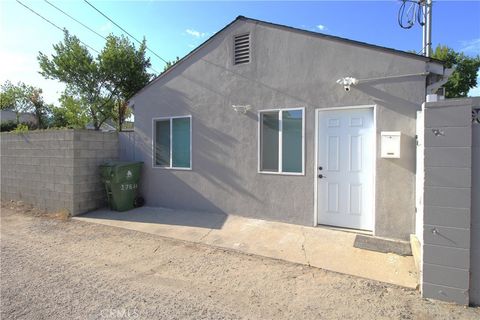 Photo of 17546 Martha Street, Encino, CA 91316 (MLS # SR25196955)