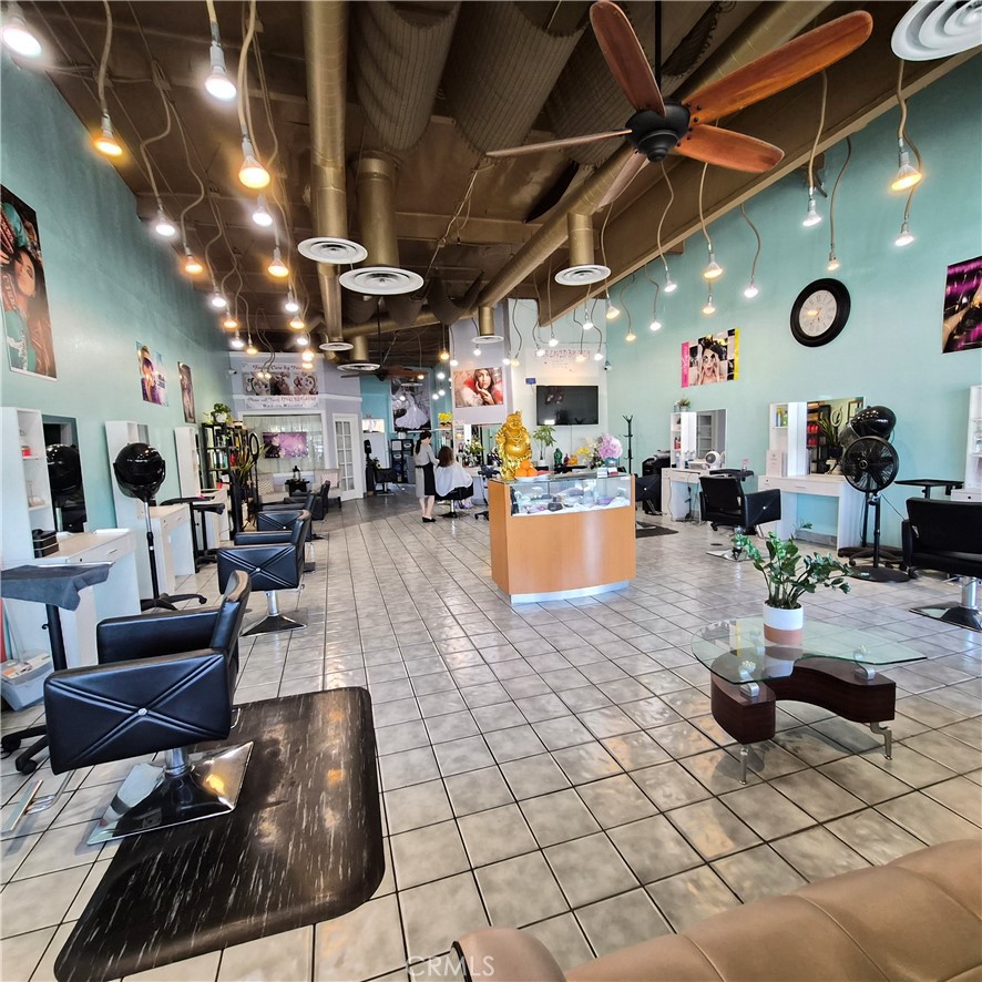 9520 Garden Grove 8