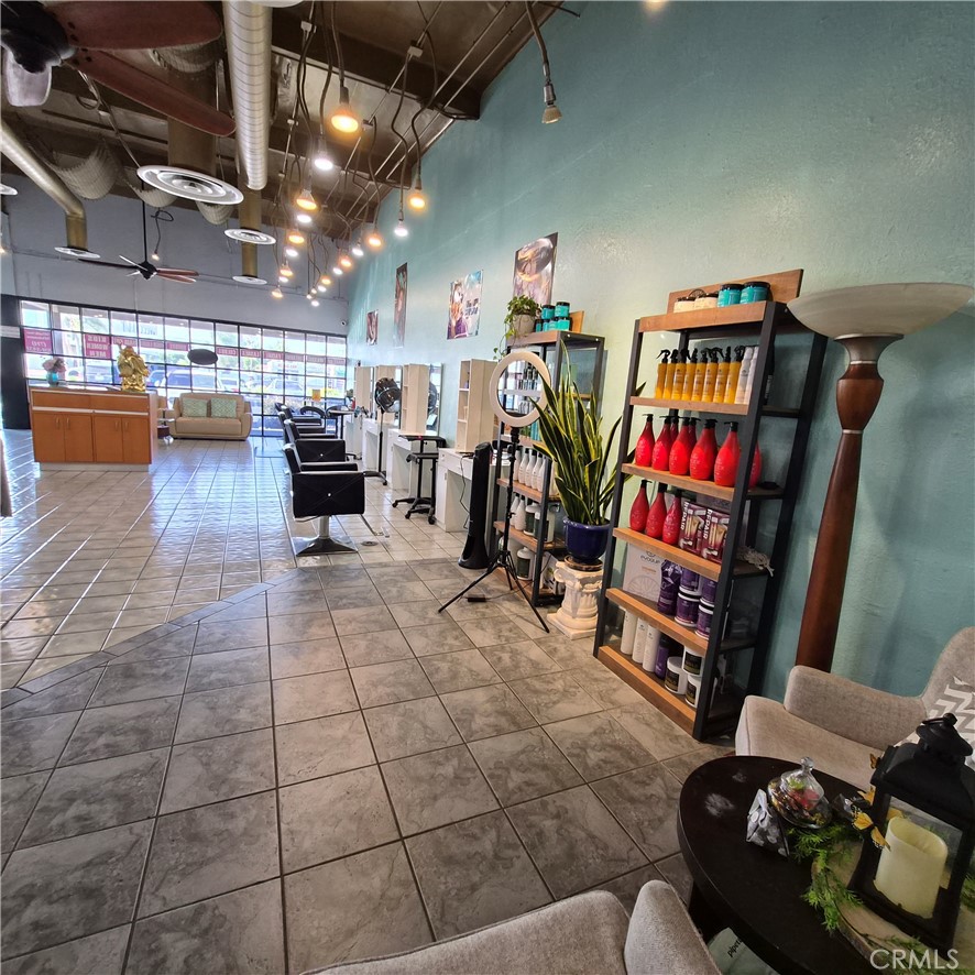 9520 Garden Grove 8