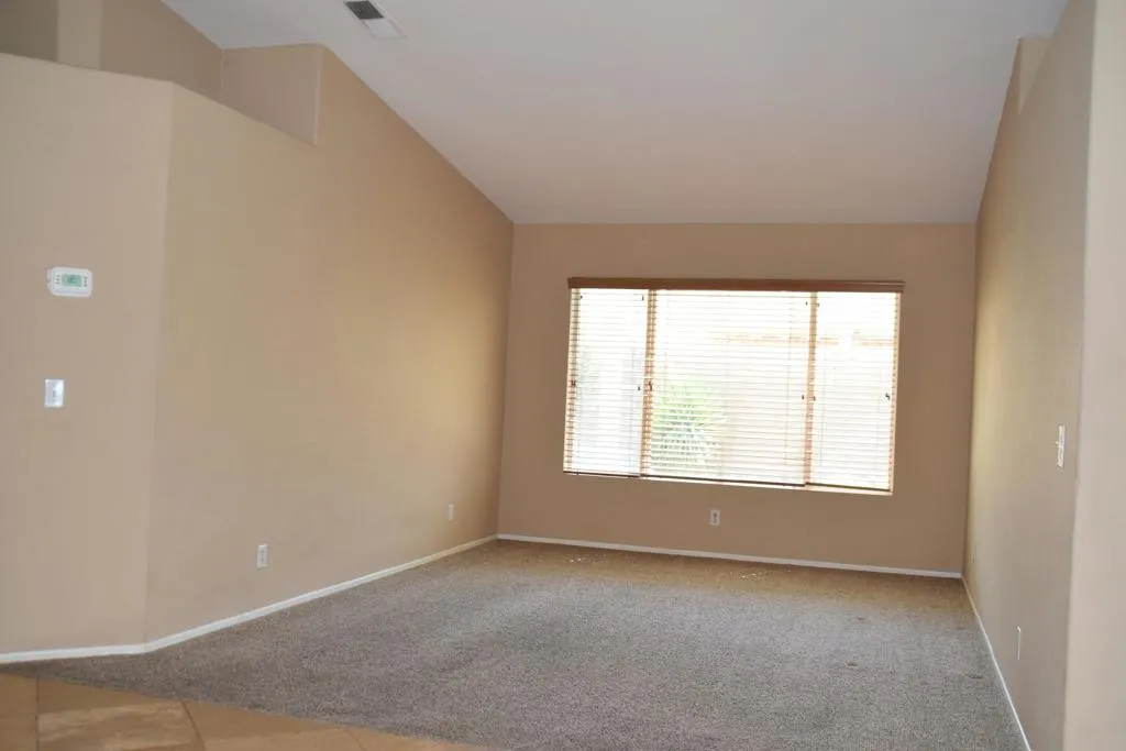 Indio, California 92203, United States, 4 Bedrooms Bedrooms, ,2 BathroomsBathrooms,Residential,Active,218017