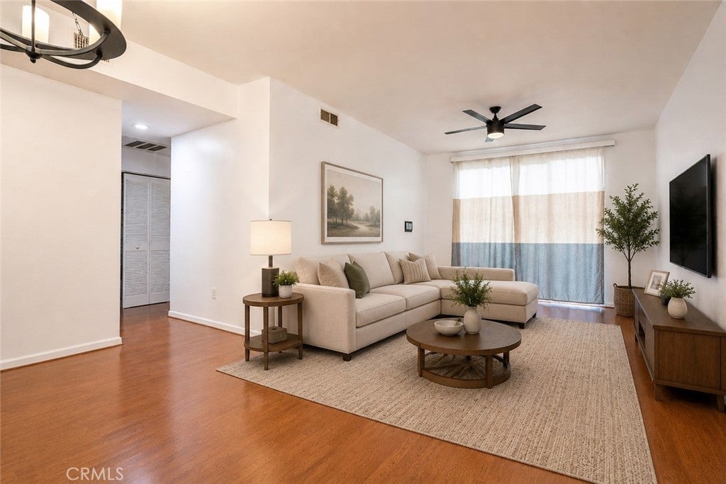 1801 E Katella Ave 1076