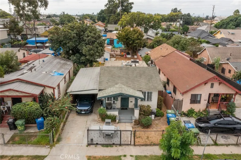 Los Angeles, California 90011, United States, 2 Bedrooms Bedrooms, ,1 BathroomBathrooms,Residential,Active,219561