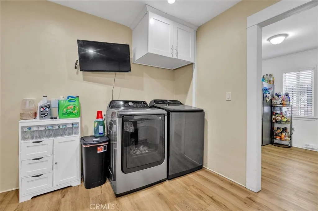 Los Angeles, California 90011, United States, 2 Bedrooms Bedrooms, ,1 BathroomBathrooms,Residential,Active,219561