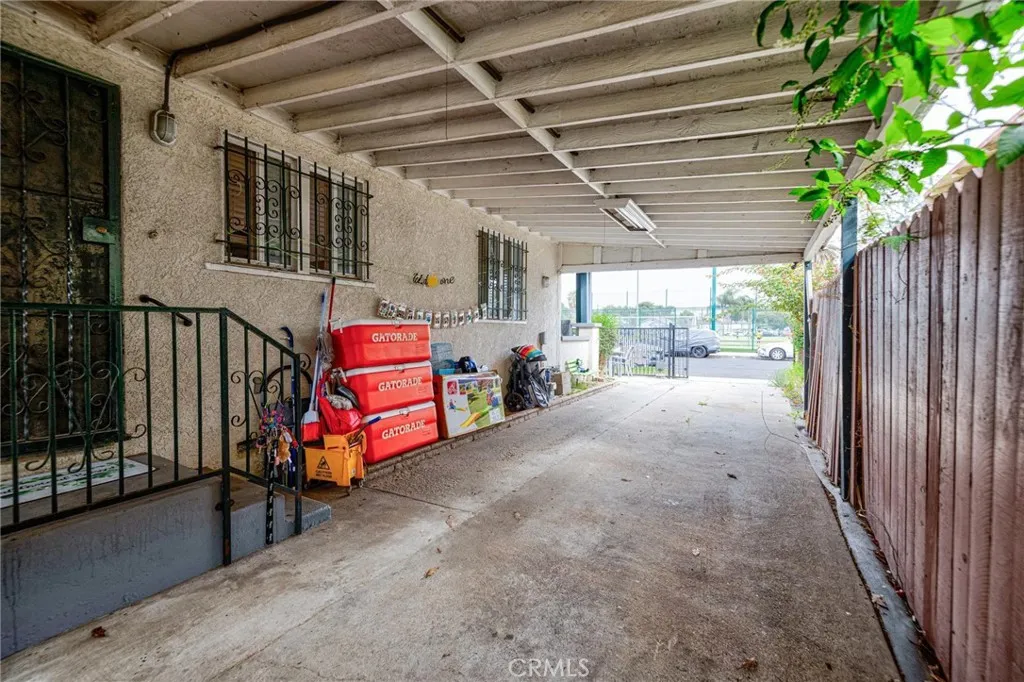 Los Angeles, California 90011, United States, 2 Bedrooms Bedrooms, ,1 BathroomBathrooms,Residential,Active,219561