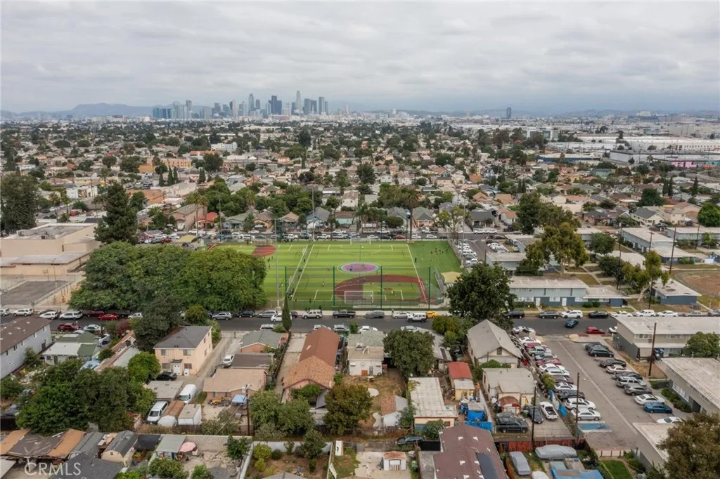 Los Angeles, California 90011, United States, 2 Bedrooms Bedrooms, ,1 BathroomBathrooms,Residential,Active,219561