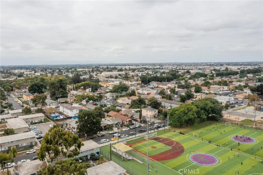 Los Angeles, California 90011, United States, 2 Bedrooms Bedrooms, ,1 BathroomBathrooms,Residential,Active,219561