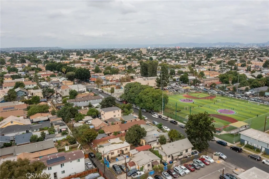 Los Angeles, California 90011, United States, 2 Bedrooms Bedrooms, ,1 BathroomBathrooms,Residential,Active,219561