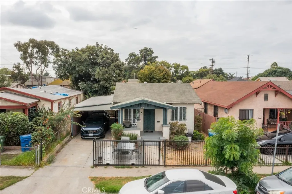 Los Angeles, California 90011, United States, 2 Bedrooms Bedrooms, ,1 BathroomBathrooms,Residential,Active,219561