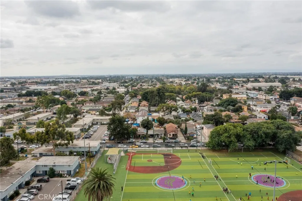 Los Angeles, California 90011, United States, 2 Bedrooms Bedrooms, ,1 BathroomBathrooms,Residential,Active,219561