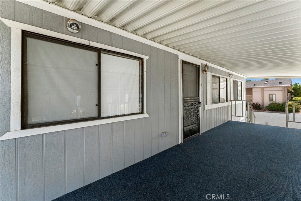 5001 W Florida 748