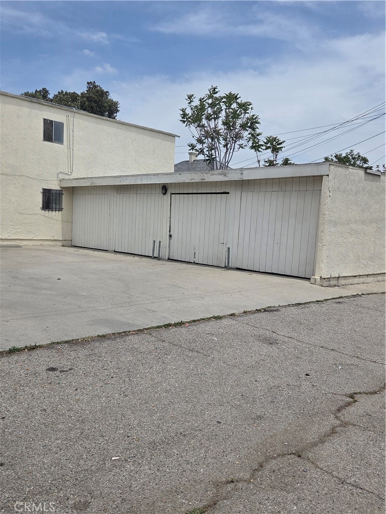 270 E 6th Street