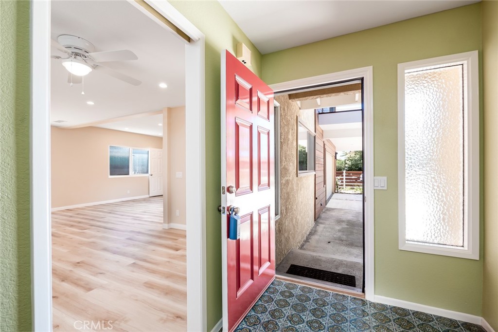 804 Avenida Presidio