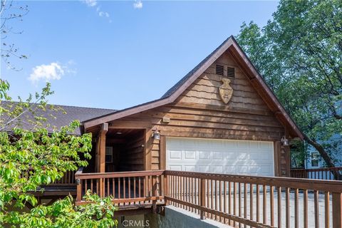 Photo of 28244 Arbon Lane, Lake Arrowhead, CA 92352 (MLS # IV26079355)