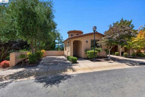 Photo of 84 Siena Dr, Oakland, CA 94605 (MLS # 41145525)