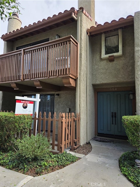 Tiny photo for 664 Rosewood AVE, Camarillo, CA 93010 (MLS # DW26225483)