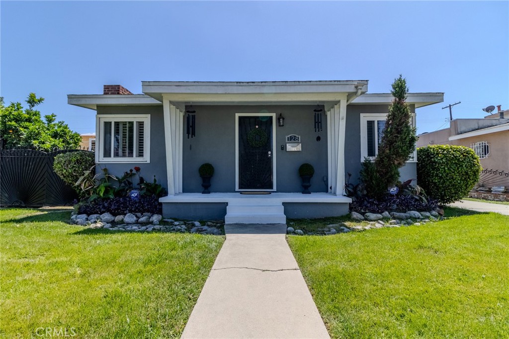 128 E 67th Way