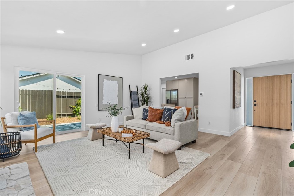 26492 Jacinto Drive