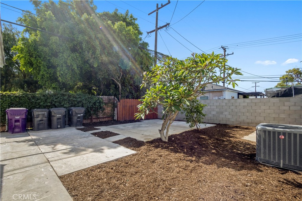 Bixby Knolls (BK) - Residential