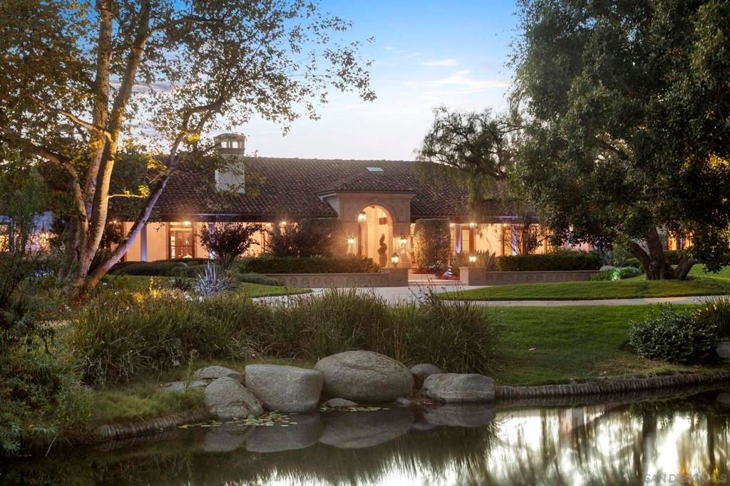 Photo of 17872 Via De Fortuna, Rancho Santa Fe, CA 92067 (MLS # 250040739SD)