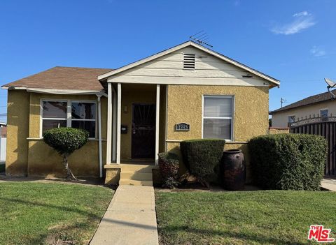 Photo of 1945 W Imperial Highway, Los Angeles, CA 90047 (MLS # 26672775)