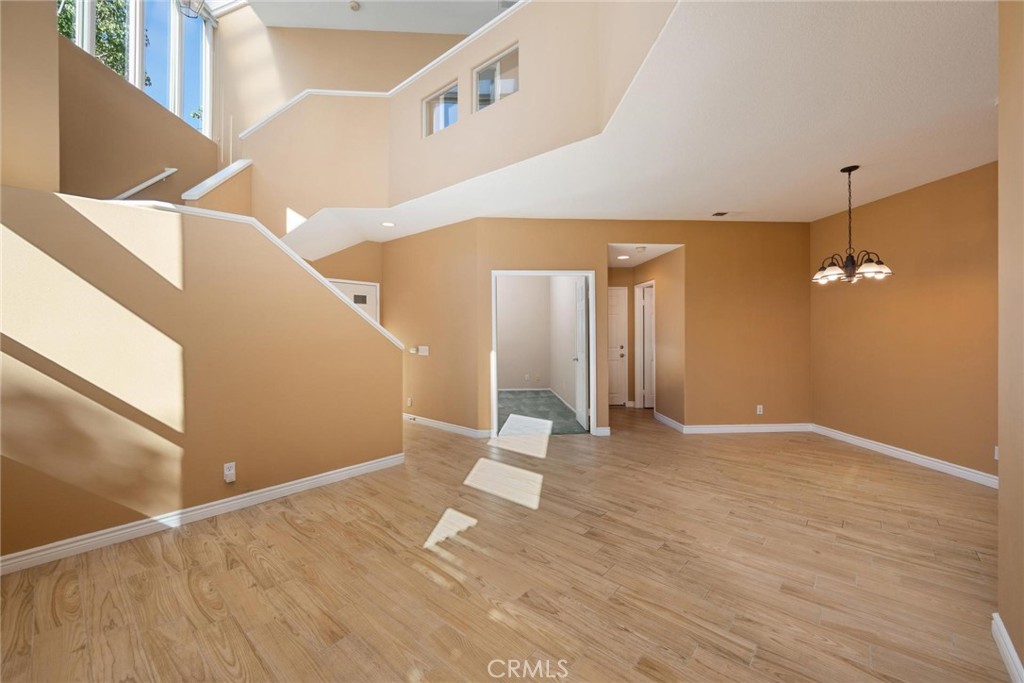Summit Court (SMCT) - Residential