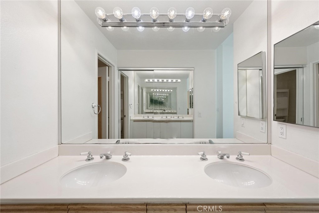 Summit Court (SMCT) - Residential