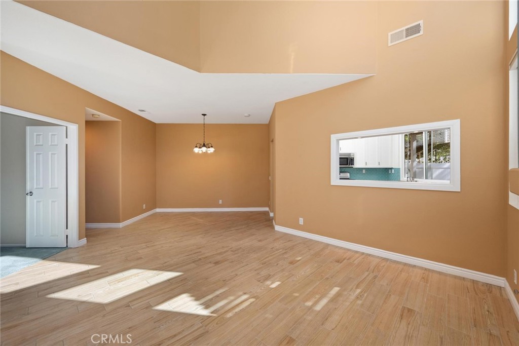 Summit Court (SMCT) - Residential