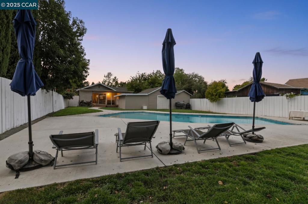 WALNUT LANDS - Residential