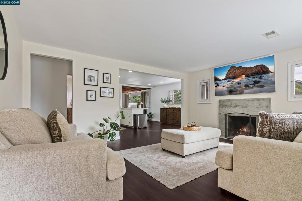 WALNUT LANDS - Residential