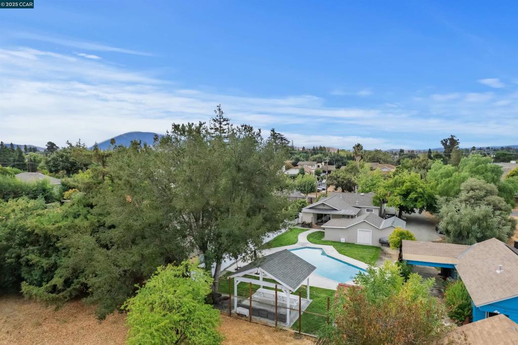 WALNUT LANDS - Residential